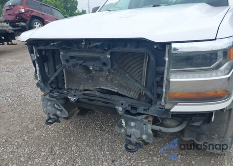 2017 Chevrolet Silverado 1500 Wt из США, поврежденный, VIN 1GCVKNEC2HZ360572